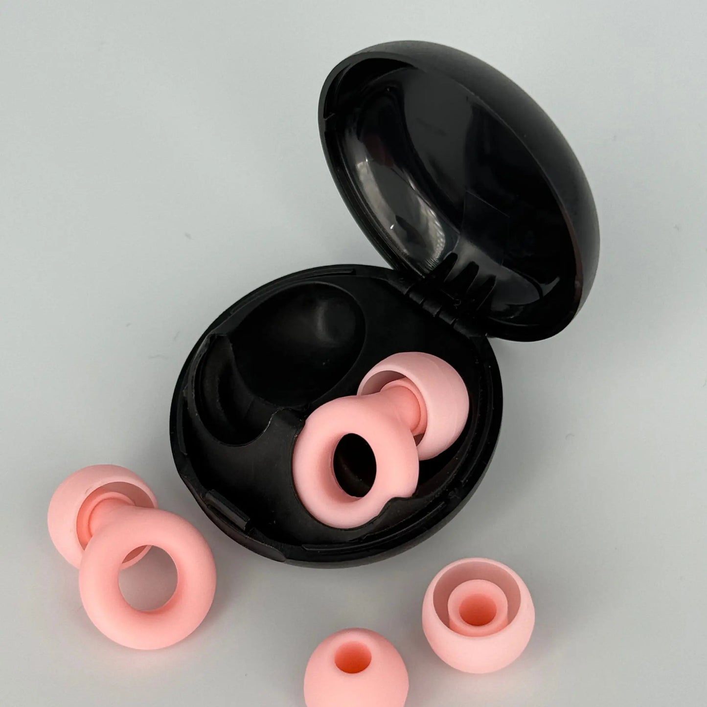 Spinkai Тапи за Уши